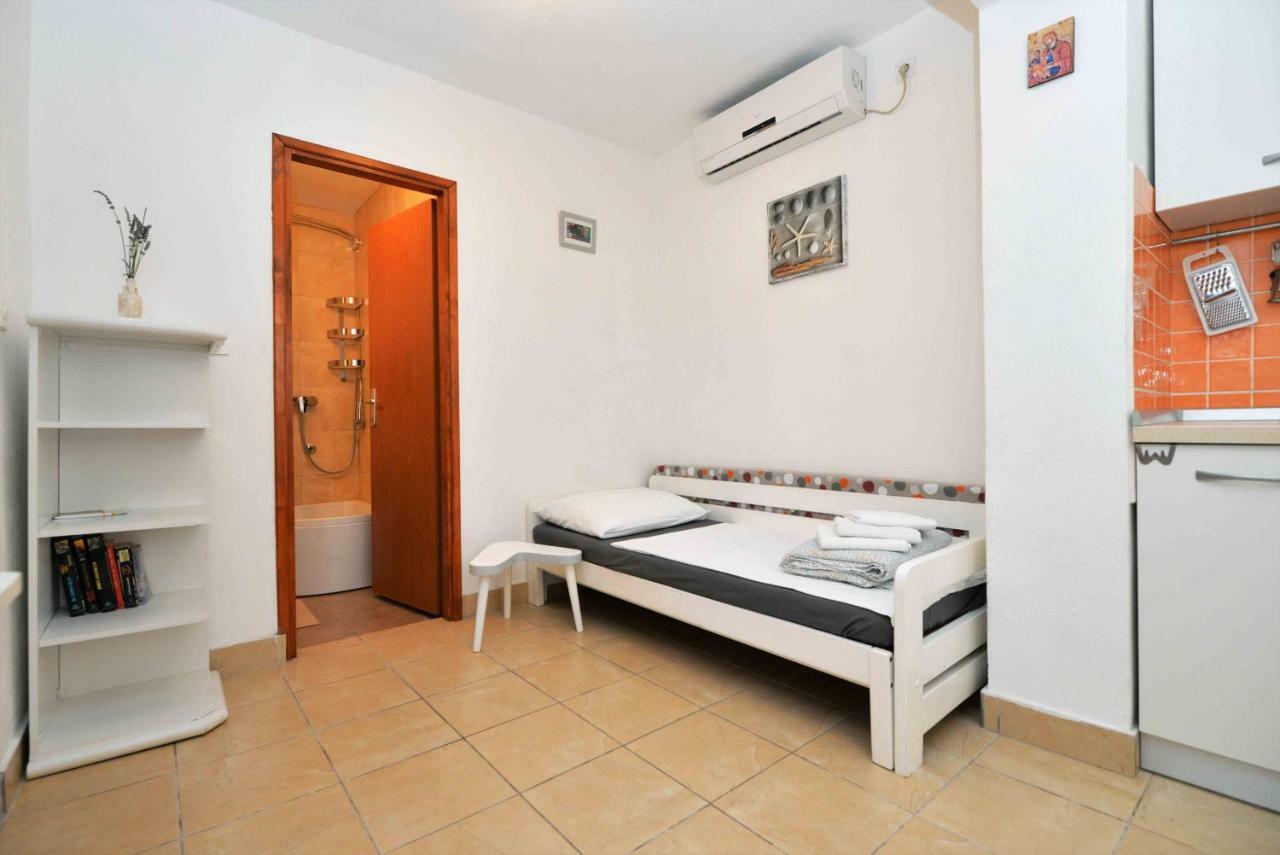 Apartment Stari Murter Eksteriør billede